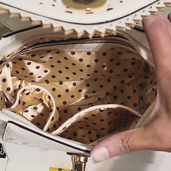 Melie Bianco Sophia laser cut top handle bag - Picture 4 of 8